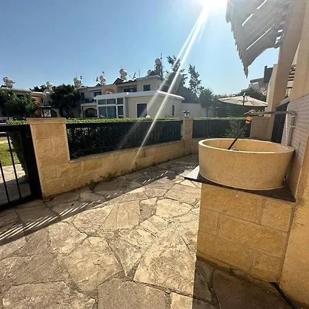 Ground With Master Bedroom And Twin Bedroom *